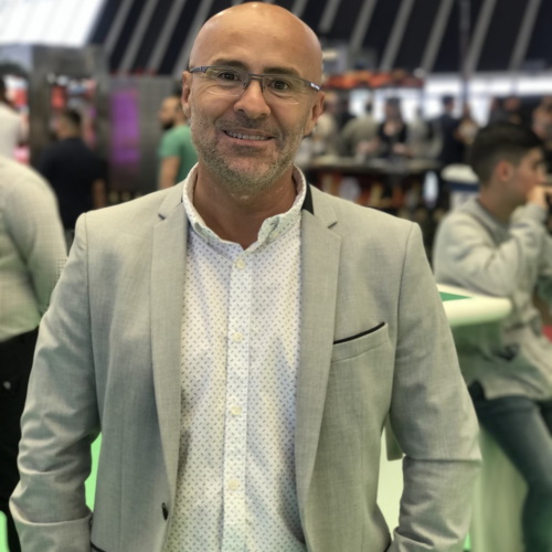 Eugenio-Sánchez-cuadrado-feria-gran-canaria-me-gusta-infecar-2021